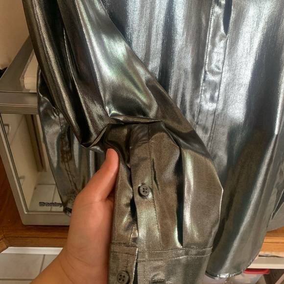 En Thread Small Size silver metallic shirt - Picture 4 of 5